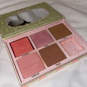 Benefit Cheekleaders face palette